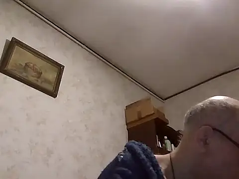 mariusica1@xh live sex cam