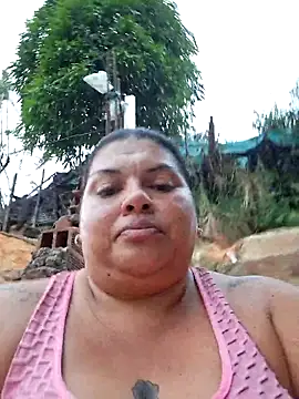 chubby_sexy_big_tits's cam snapshot