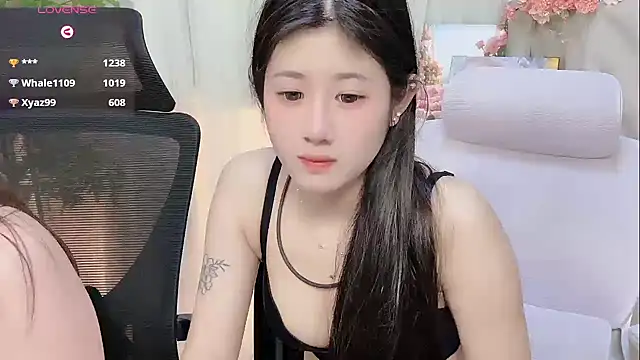 Yvonne-07 live sex cam