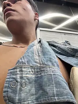 Logan_smith1 live sex cam