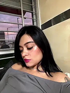 Saray_charmante's cam snapshot