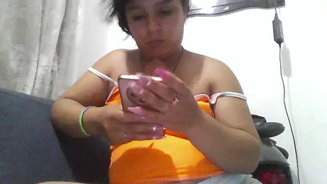 Charis_21's cam snapshot