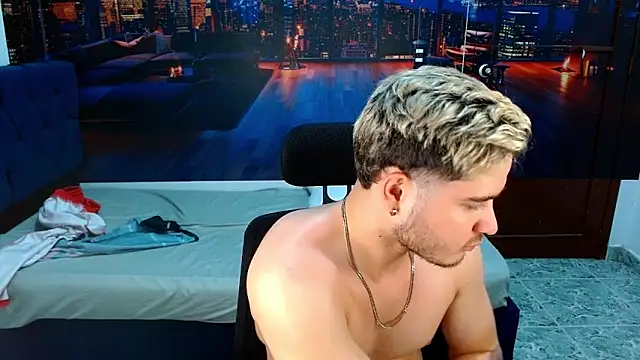 RayanLynxx live sex cam