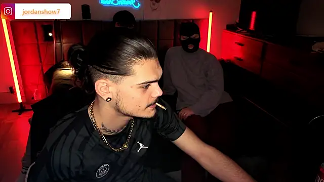 JordanShow live sex cam