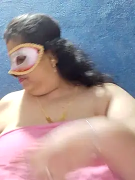 tamilthanushri live sex cam
