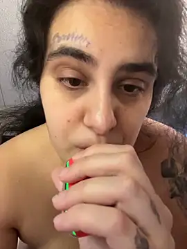 LadyxOnyx live sex cam