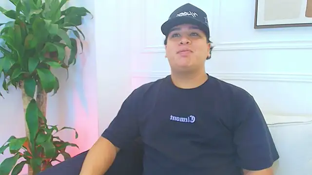 Naim_Bennetsex's cam snapshot