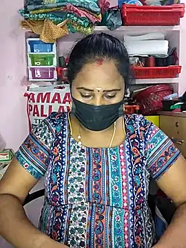 Tamil_devagi's cam snapshot