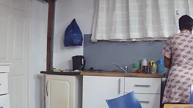 SweetPortableAmber's cam snapshot