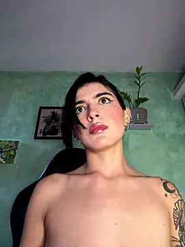 Cristal_Cerati_'s cam snapshot