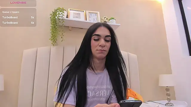 Mia_thompson_19 live sex cam