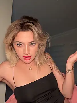 yaprakmericc live sex cam