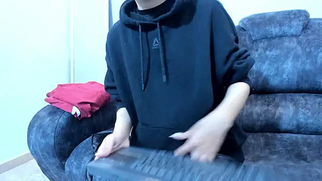 AnnieAndLeandro live sex cam