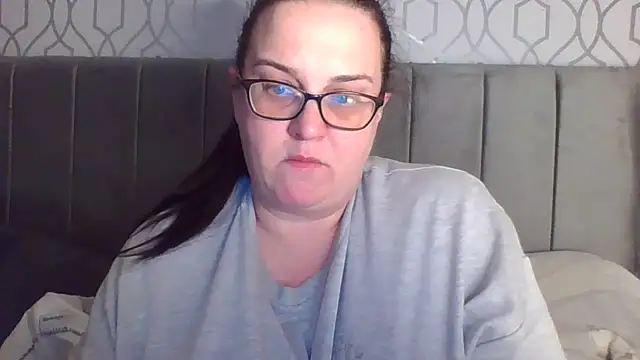 Curvy_OliviaXX's cam snapshot