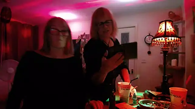 BhamCouple's cam snapshot