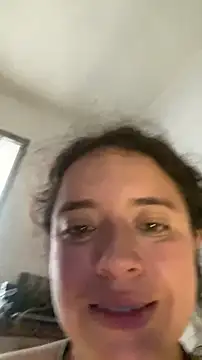 Lucy_YupiSweet live sex cam