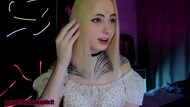 snake__bites live sex cam