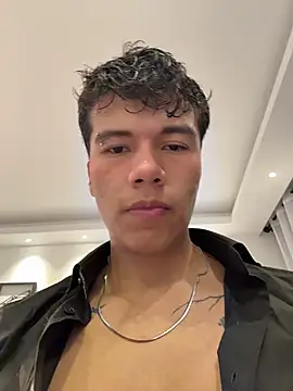 Logan_smith1 live sex cam