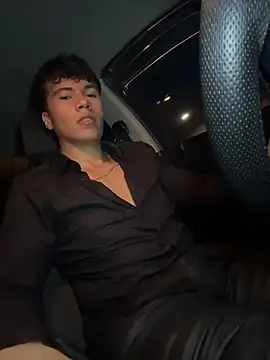 Logan_smith1 live sex cam