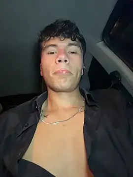 Logan_smith1 live sex cam