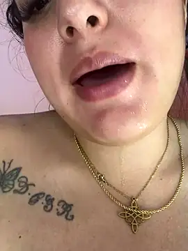 Scarletember7 live sex cam