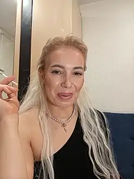 Conny_Shellie's cam snapshot