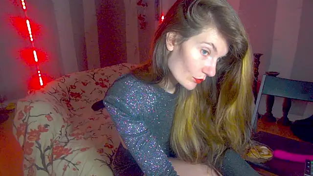 YourFavCanadianMILF's cam snapshot