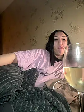 Naughtbaby_2025's cam snapshot