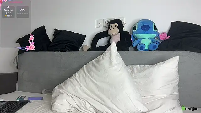 NayaVoss's cam snapshot