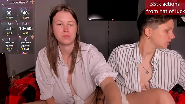 Tenderly_Couple's cam snapshot