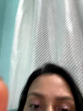 heenashai's cam snapshot