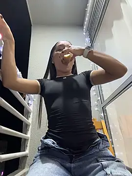 Brunettecollins05 live sex cam