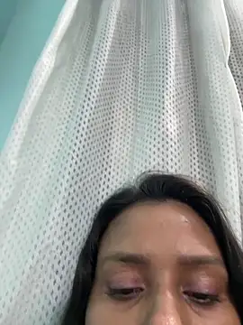 heenashai's cam snapshot