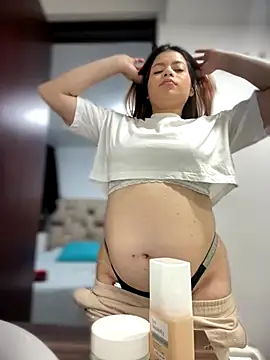 Yaqui_elle live sex cam