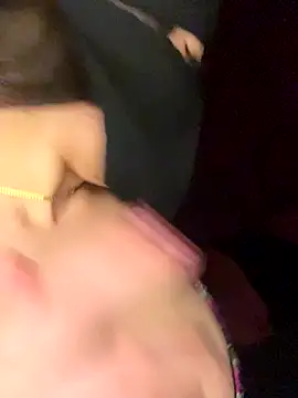 RooVaaN-Xx live sex cam
