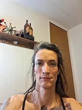 MaitressePomme3 live sex cam