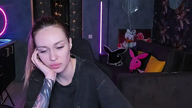 Blckmirrorr's cam snapshot