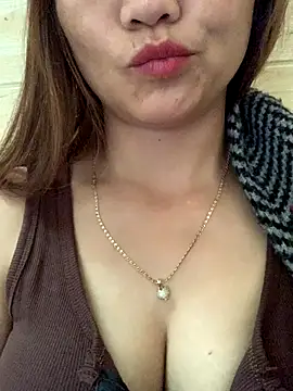 Diana-sexyy live sex cam