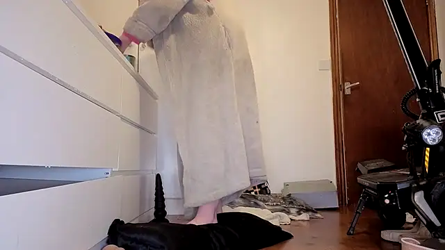 ENGLISHEMILY_69's cam snapshot