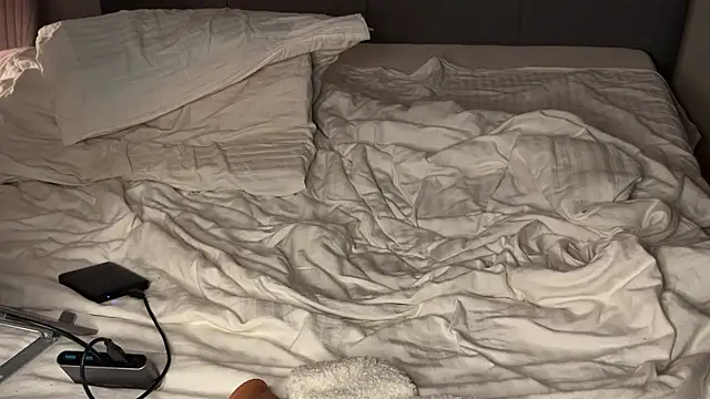 fluffy_bunnyxxx's cam snapshot