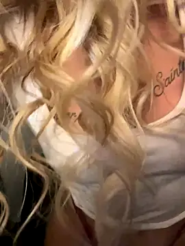 EmiliaCatalina live sex cam