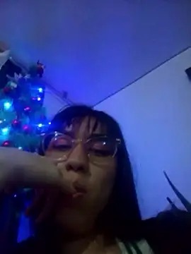 CoralSmit live sex cam