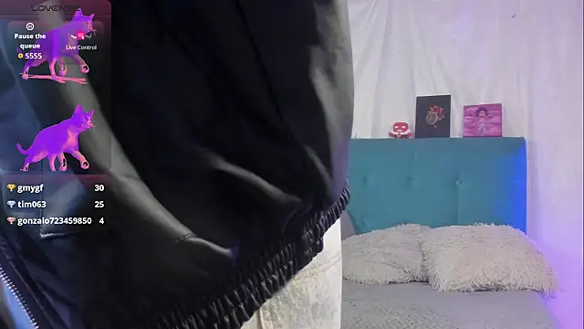 kleo_helenos live sex cam