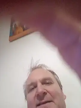 Paolo7619 live sex cam