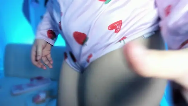 Snow-TV live sex cam