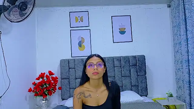 Soffia_Konig_ live sex cam