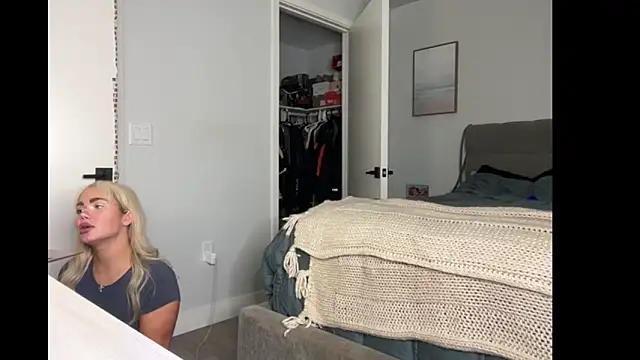 ElenaErickson live sex cam