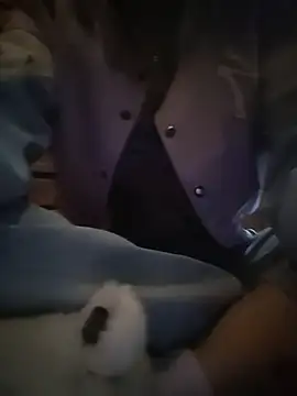 Dani-peggin's cam snapshot