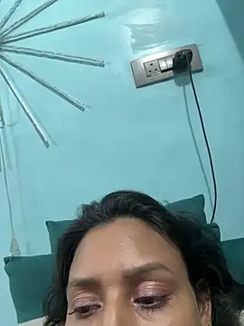 heenashai's cam snapshot