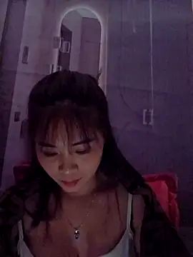 Squirrel-Pear live sex cam